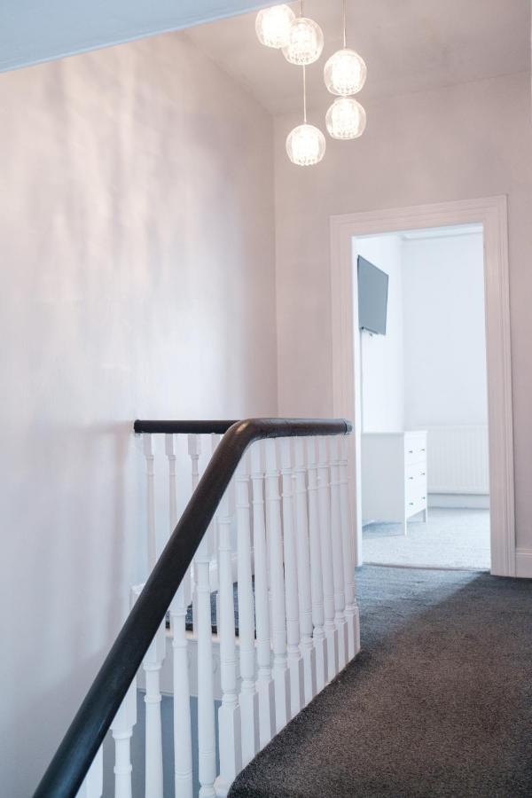 Gorgeous 3 Bedroom Victorian Townhouse Lisburn Ngoại thất bức ảnh